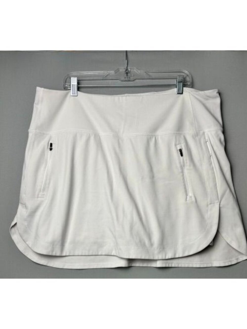 Athleta Fairway Golf Skort 2X White 16" High Rise Zip Pockets Athletic Plus Size